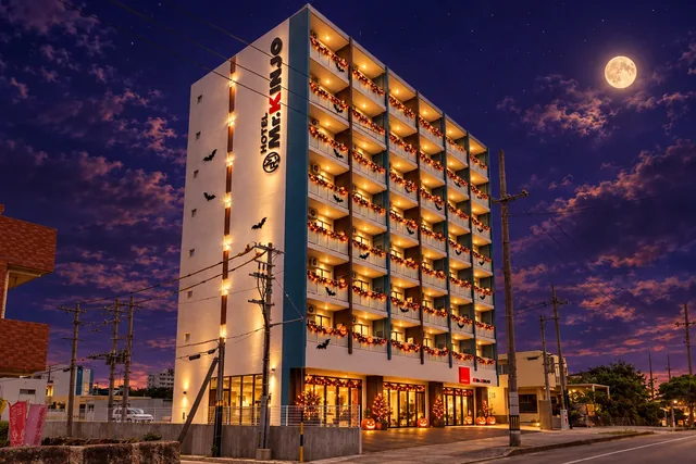 HOTEL KINJO 宮古島パイナガマ 81 外観（ハロウィンイメージ）