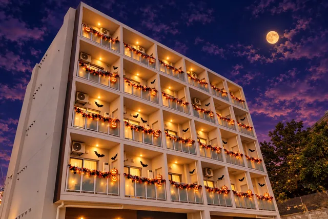 HOTEL KINJO 宜野湾 西原インター 329 外観（ハロウィンイメージ）